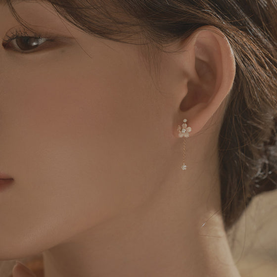 [14K Gold] Chapelet Flower Drop Earrings