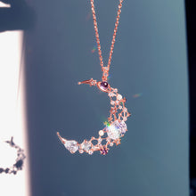  LUNA EFFECT Necklace (crescent) - Wingbling Global