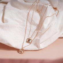  MAYBE Necklace Set