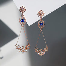  Floriss Drop Earrings