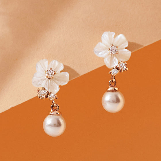 14k Pearl and Mother-of-Pearl Flower Earrings