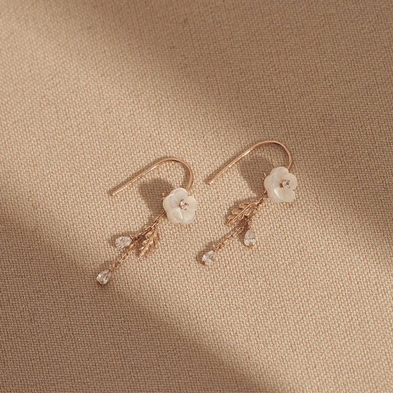 [14K Gold] Plié French Hook Earrings