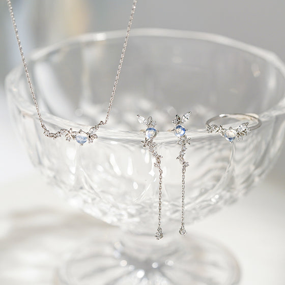 [925 SILVER] FLORAL MOONSTONE NECKLACE
