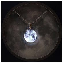  [925 Silver] WHITE MOON Necklace