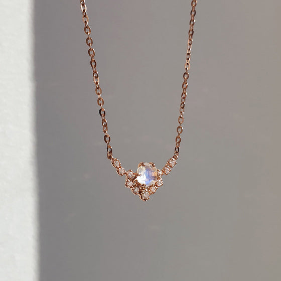 14k Briller Natural Moonstone Necklace